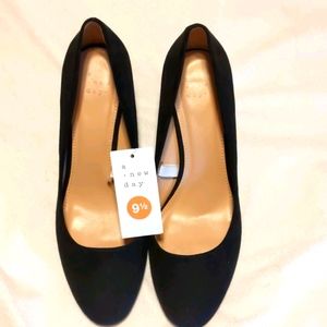 A New Day Black Wedge dress shoes